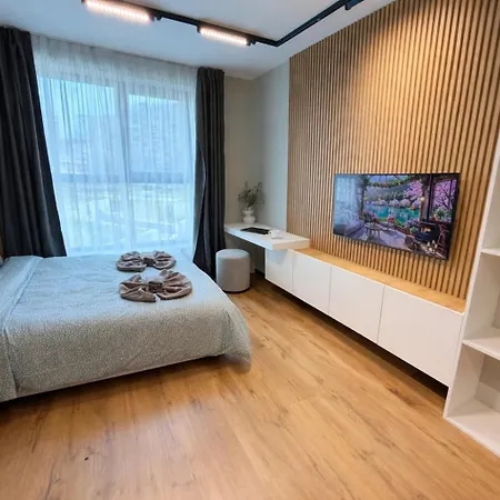 Capri Cozy Near Metro W Working Desk And Wifi Апартаменты София