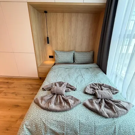 Capri Cozy Near Metro W Working Desk And Wifi *