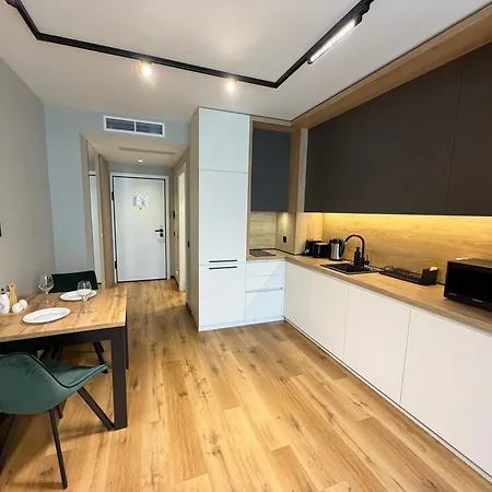 Capri Cozy Near Metro W Working Desk And Wifi София