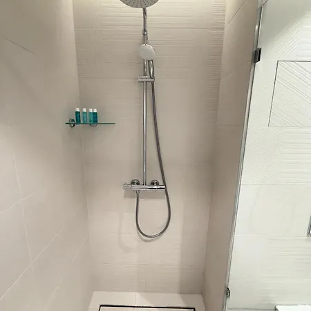Апартаменты Capri Cozy Near Metro W Working Desk And Wifi София